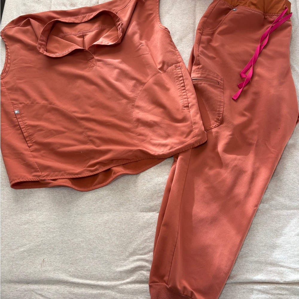 Figs Women's Track Pants & Hoodie Set in Terracotta with Pink Drawstring